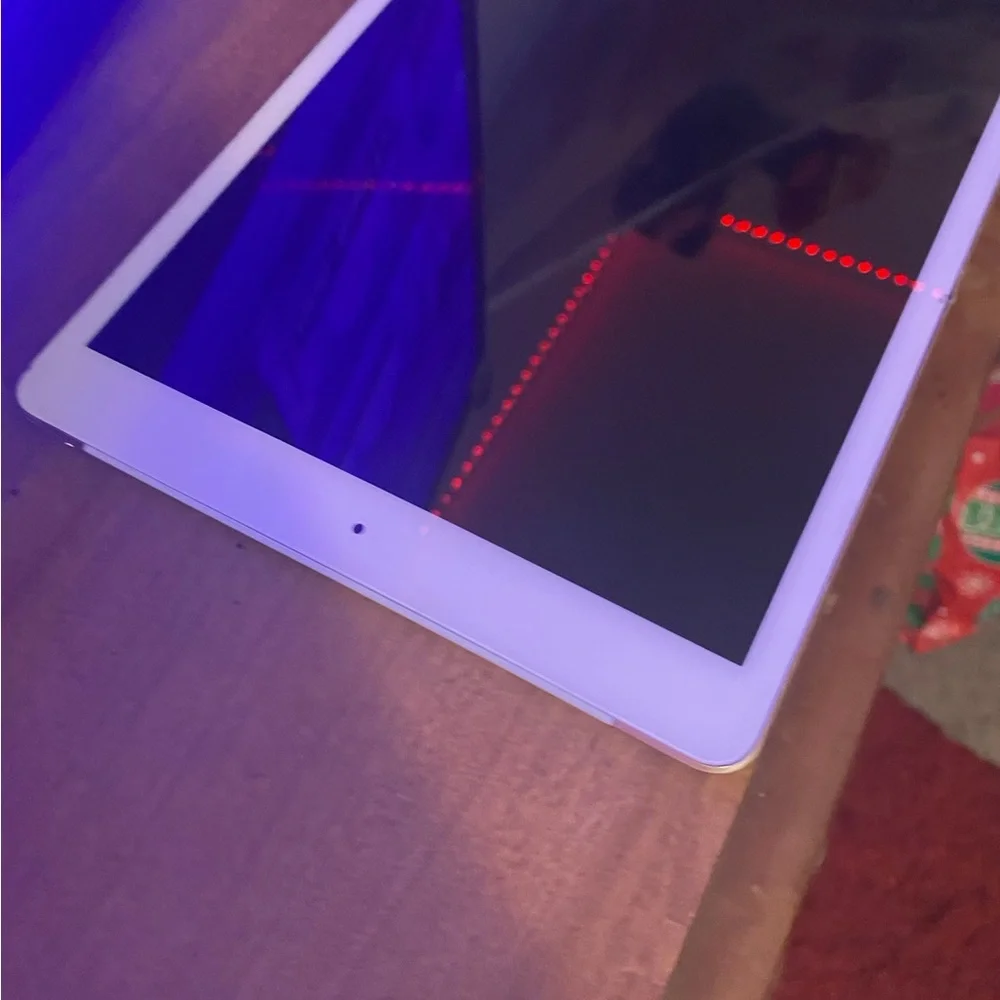 Apple Gold and Pink Tablet with Sleek Design and Advanced Features